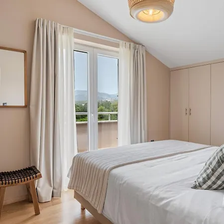 New! Mamma Mia, A 6-bedroom With 40sqm Pool * Podstrana