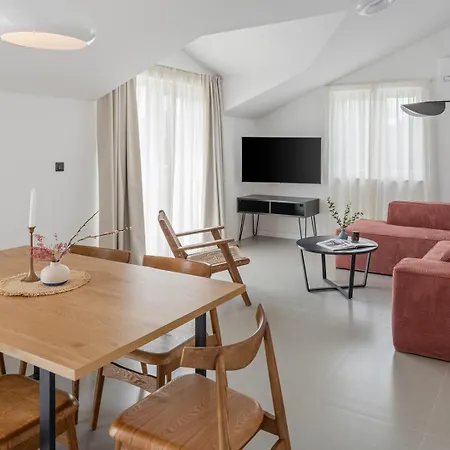 New! Mamma Mia, A 6-bedroom With 40sqm Pool *