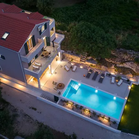 New! Mamma Mia, A 6-bedroom With 40sqm Pool Villa