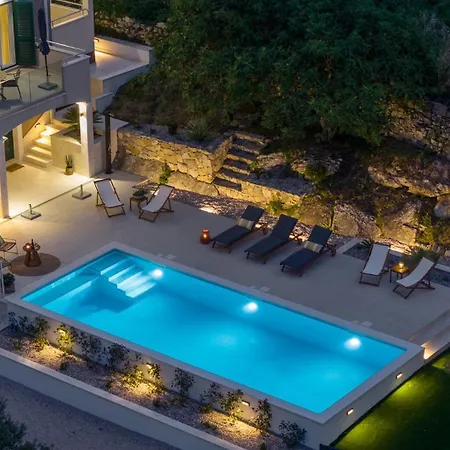 Villa New! Mamma Mia, A 6-bedroom With 40sqm Pool Podstrana