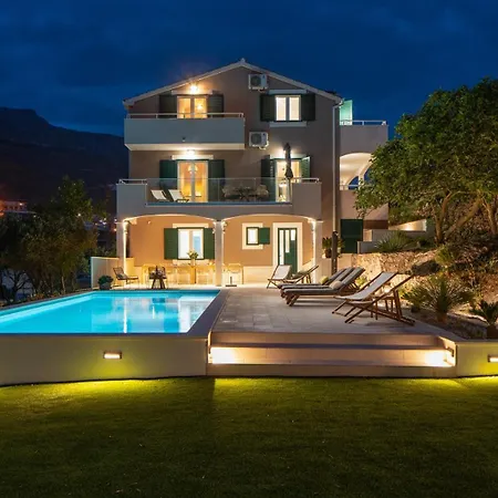 New! Mamma Mia, A 6-bedroom With 40sqm Pool * Podstrana