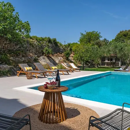 New! Mamma Mia, A 6-bedroom With 40sqm Pool * Podstrana
