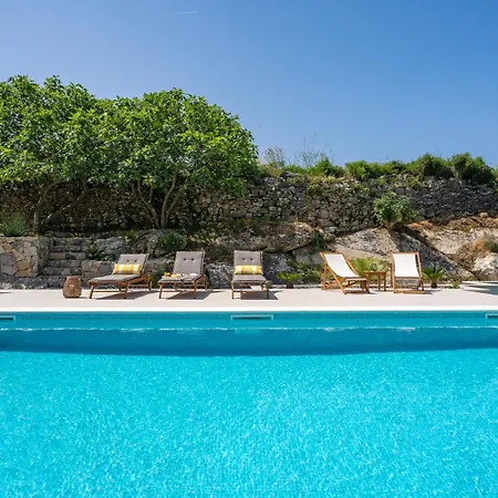 Villa New! Mamma Mia, A 6-bedroom With 40sqm Pool *
